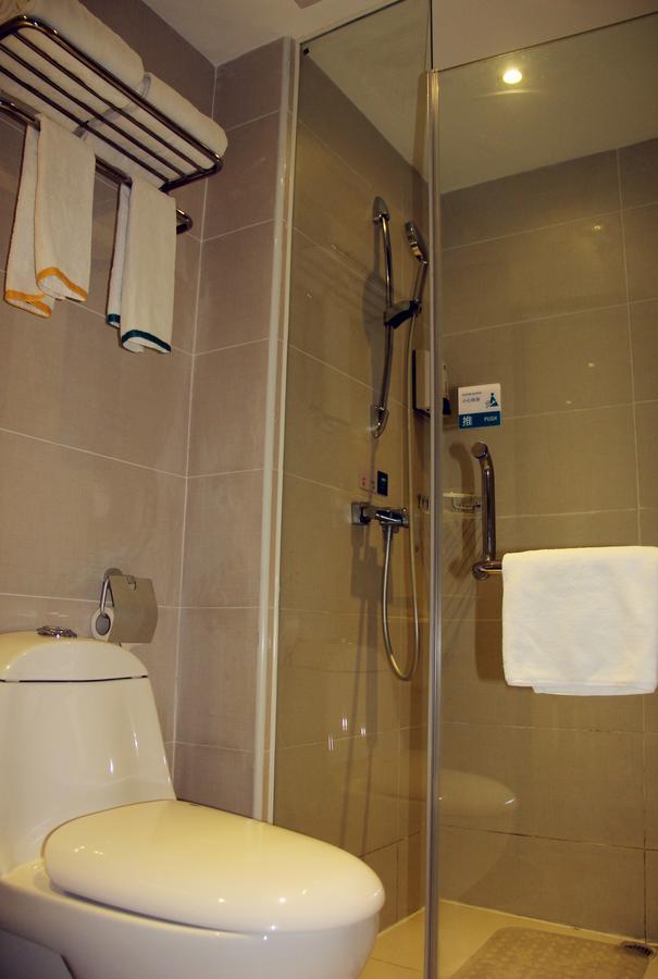 City Comfort Inn Guangzhou Tianpingjia Subway Station Branch מראה חיצוני תמונה